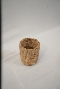 Water Hyacinth Pan Stand